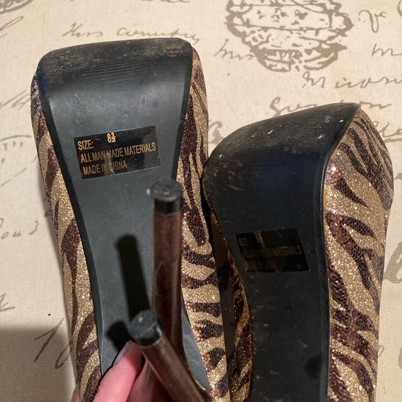 Qupid sparkly gold, and bronze stilettos - Picture 9 of 11